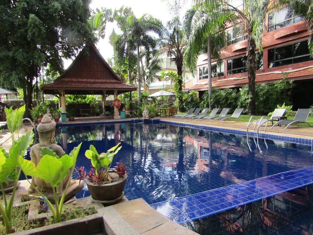 Indoor/Outdoor Pool