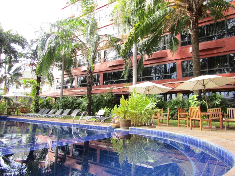 Indoor/Outdoor Pool
