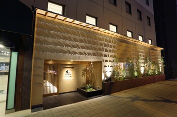 Hotel Front - Evening/Night