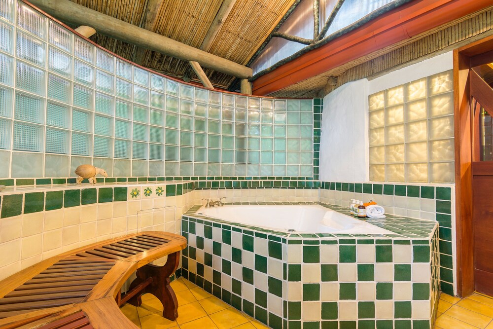Jetted Tub