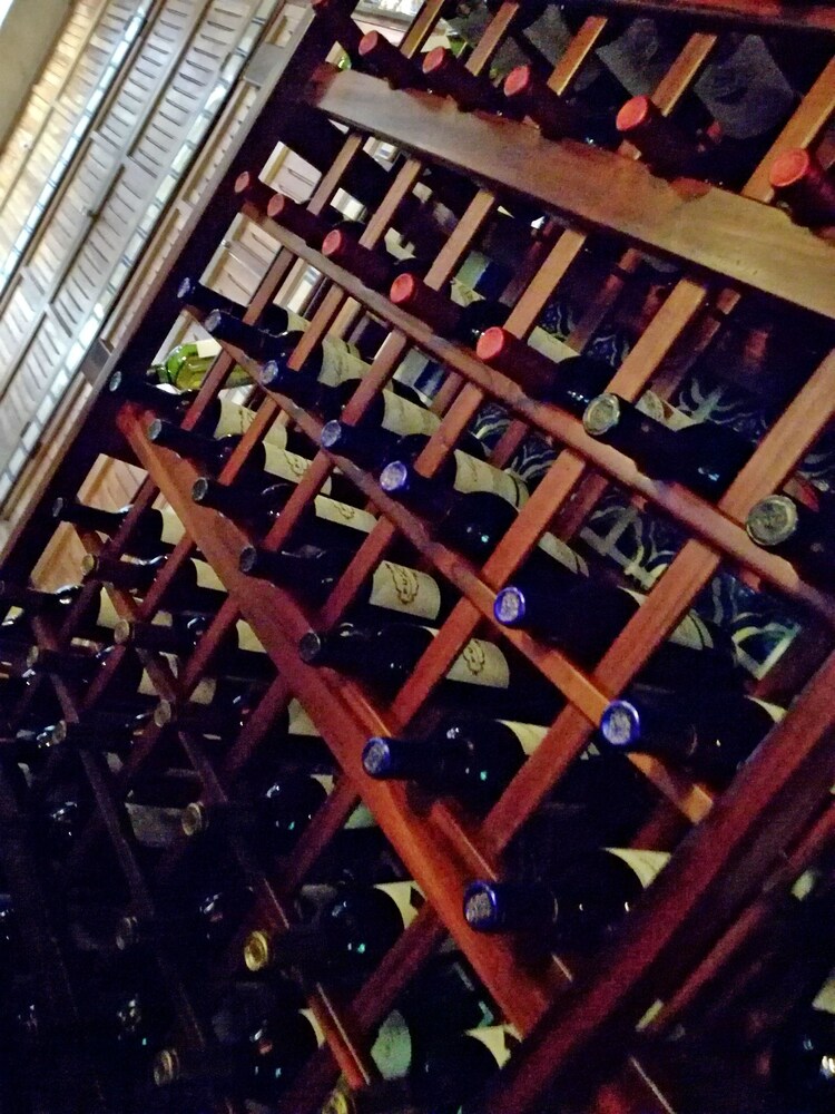 Hotel Bar