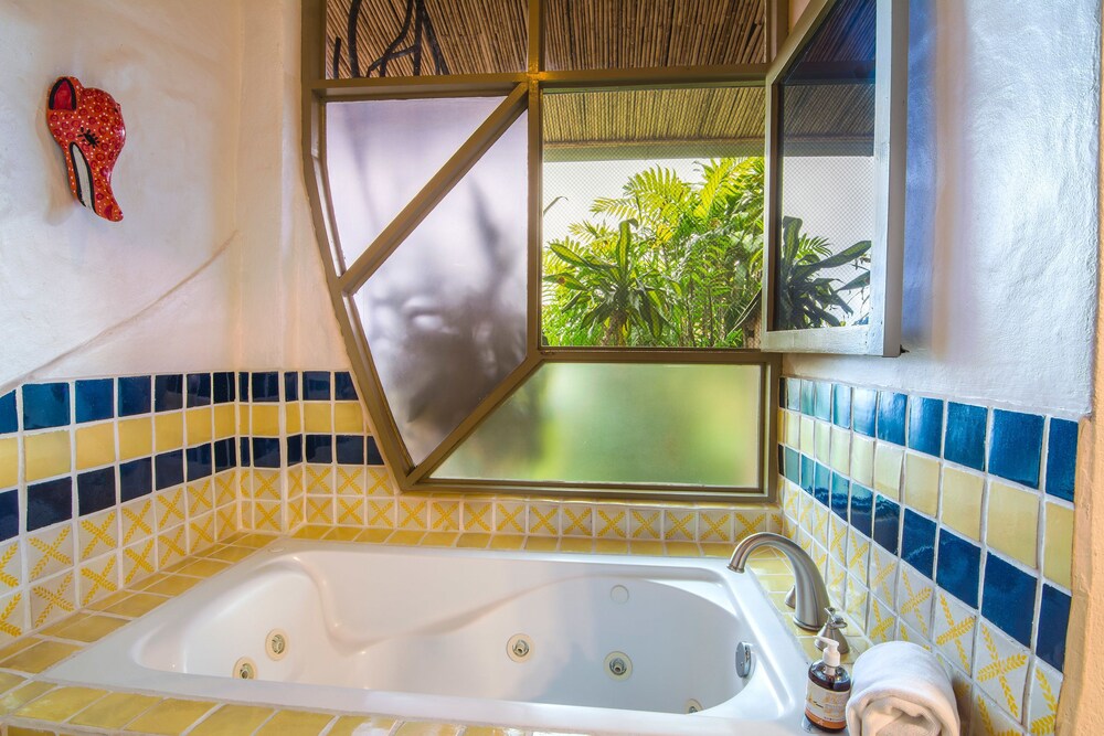 Jetted Tub