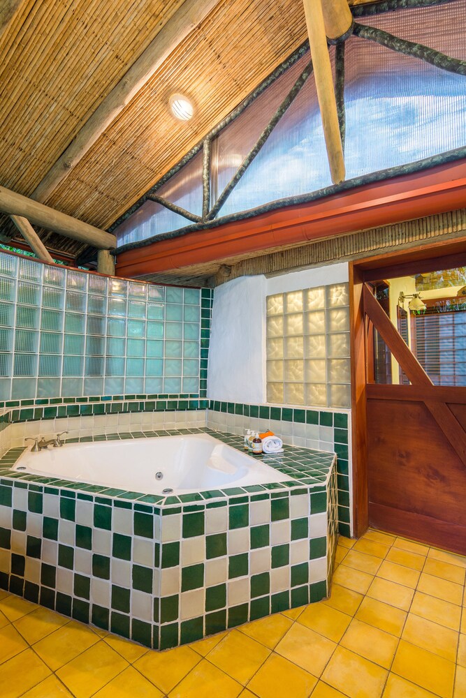 Jetted Tub