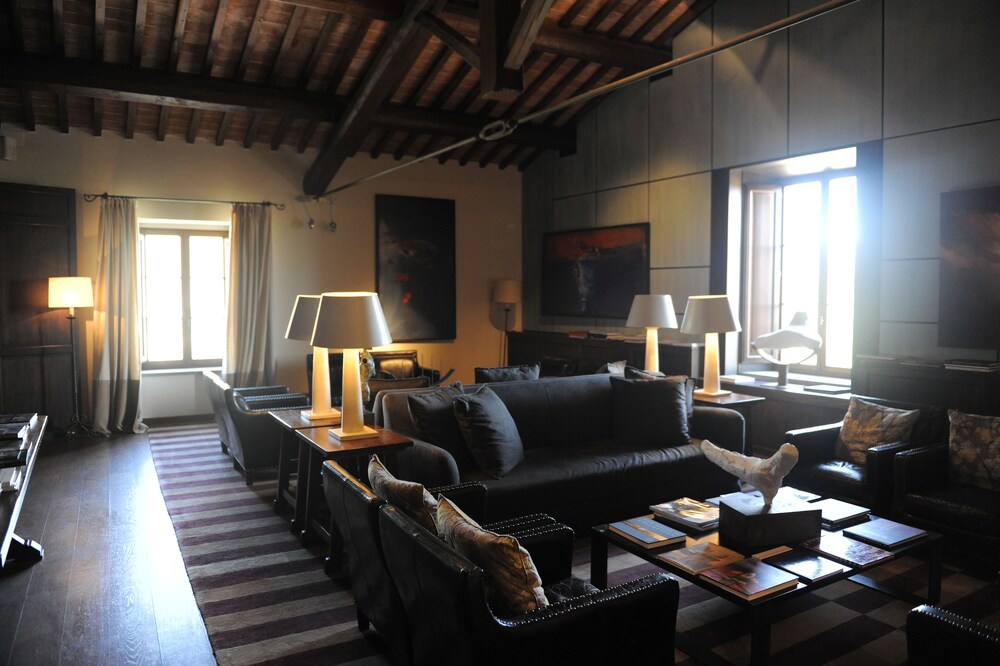 Executive Lounge
