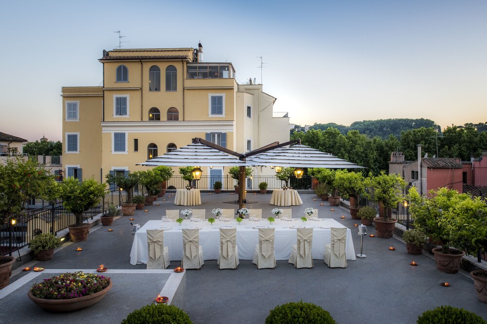 Outdoor Banquet Area