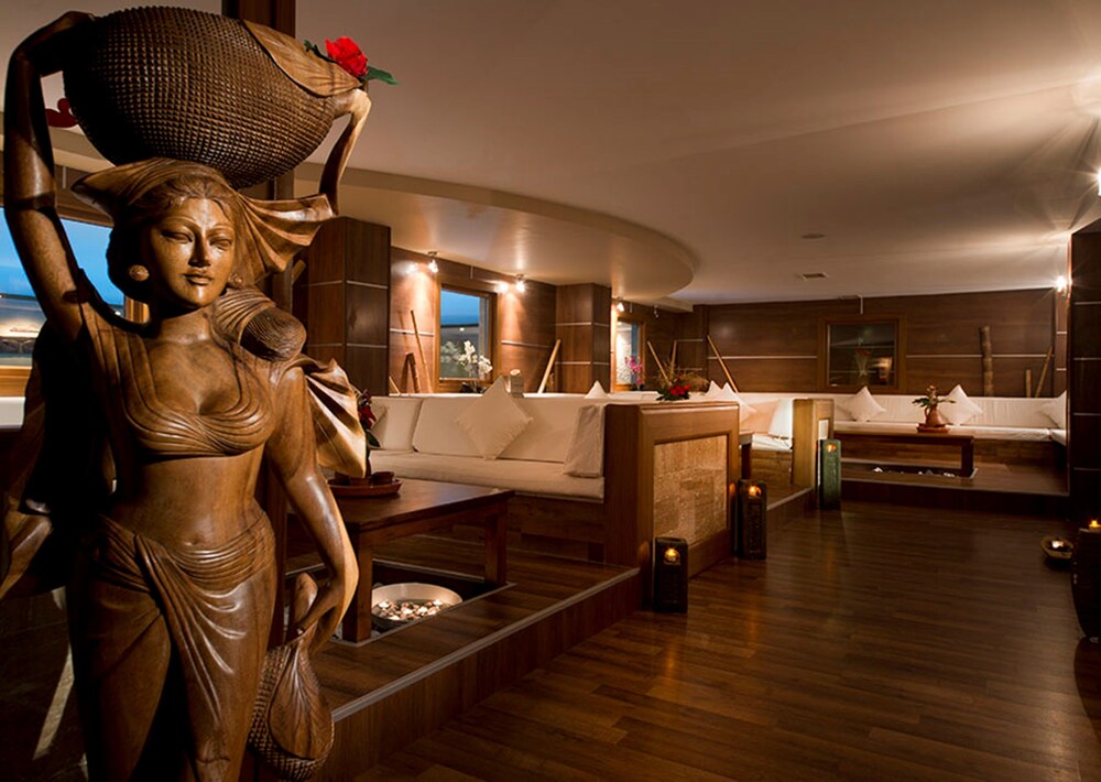 Spa Reception