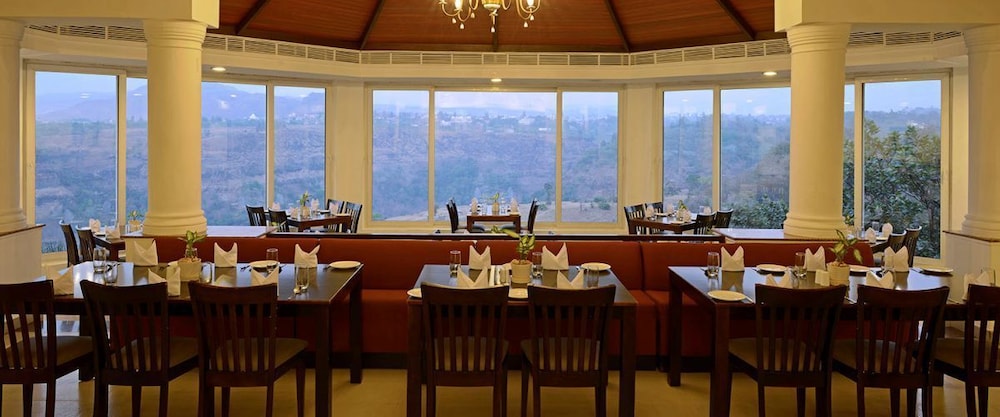 Family Dining