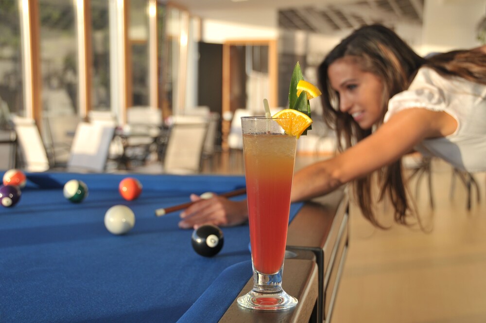 Hotel Bar