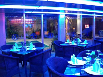 Hotel Bar
