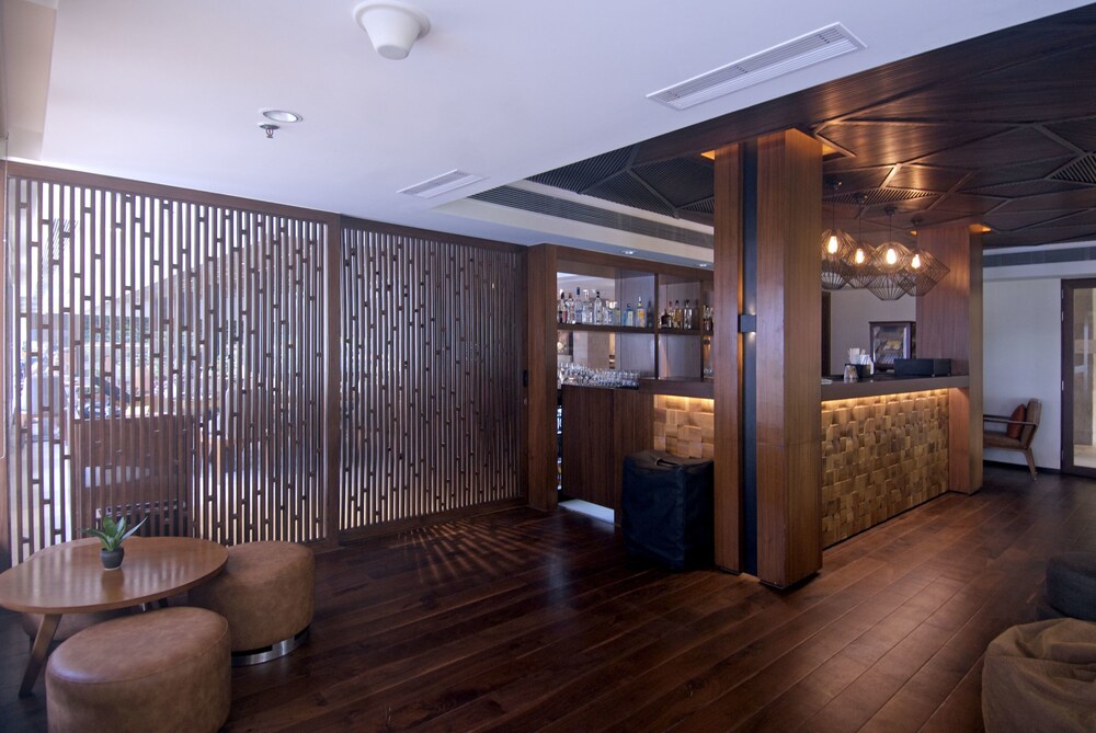 Hotel Bar