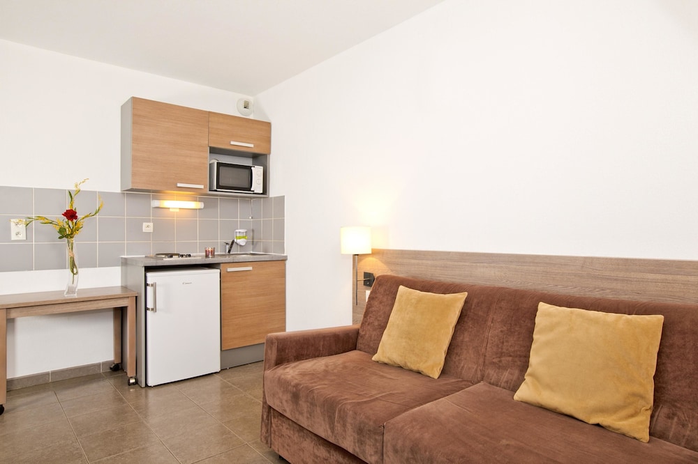 Studio - Guestroom