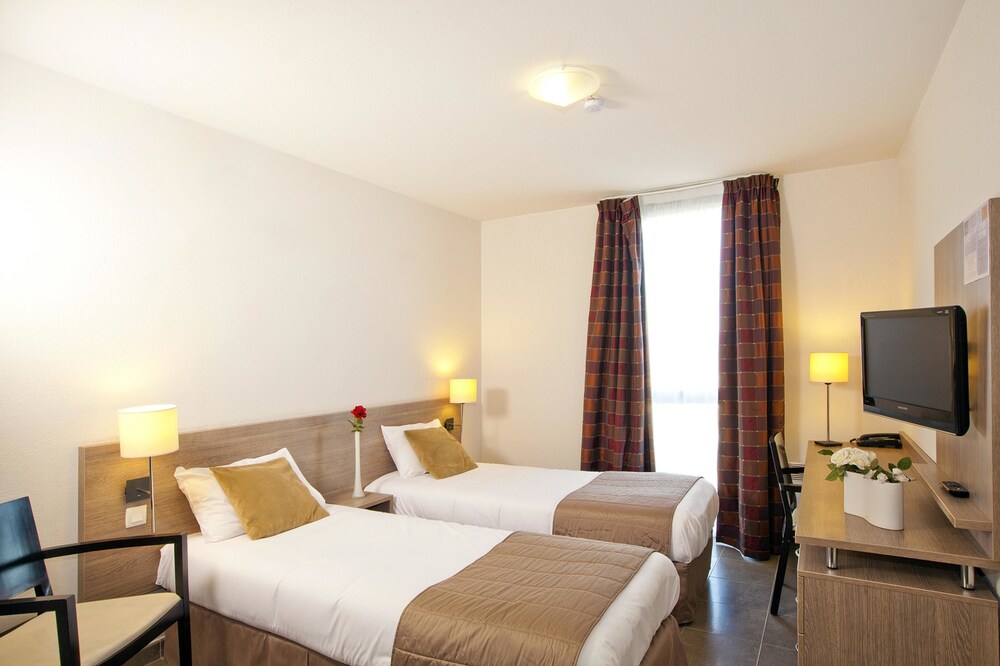 Studio - Guestroom