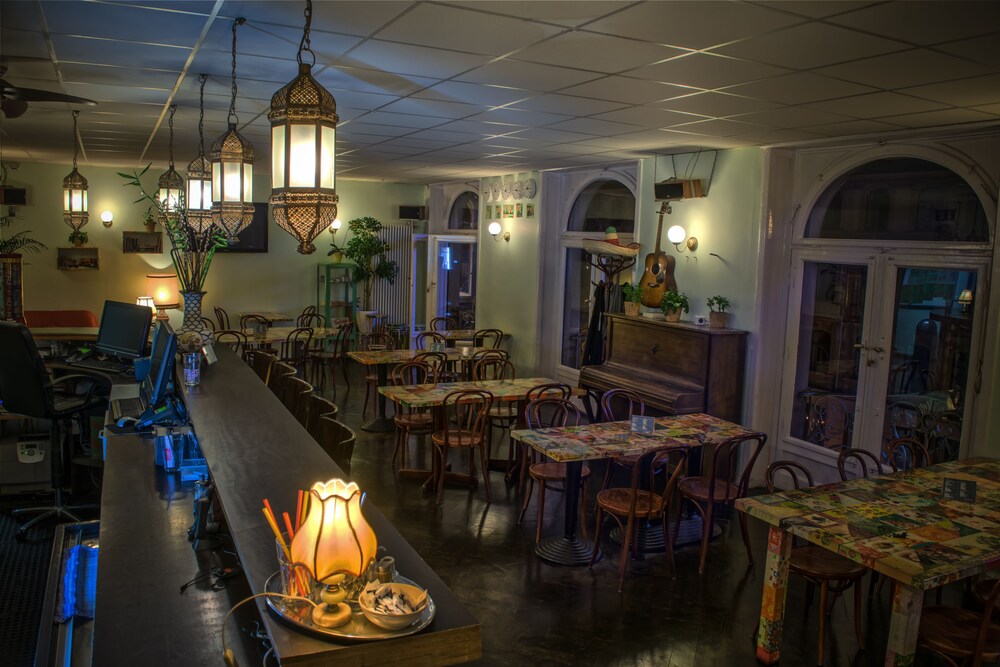 Lobby-Lounge