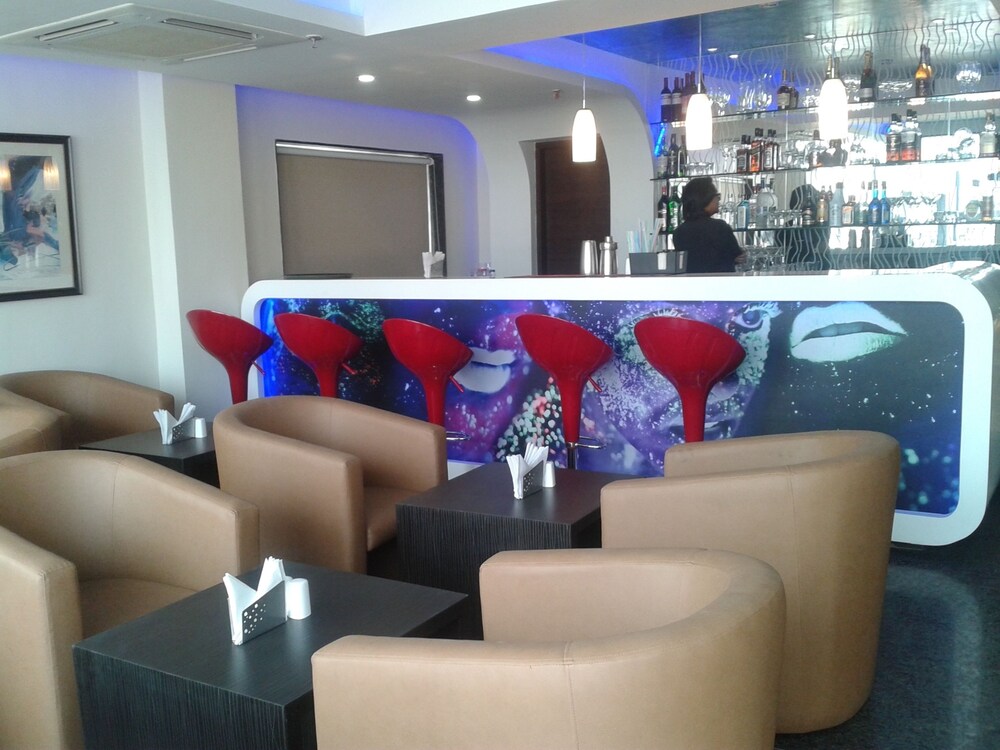 Hotel Bar
