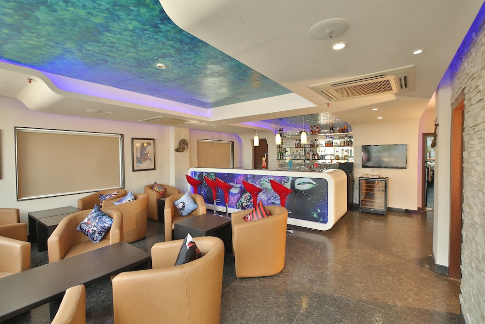 Hotel Bar
