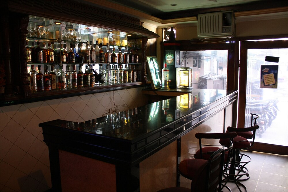 Hotel Lounge