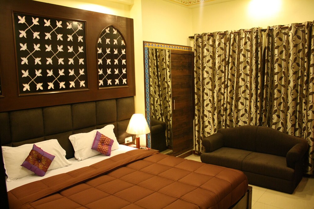 Guestroom