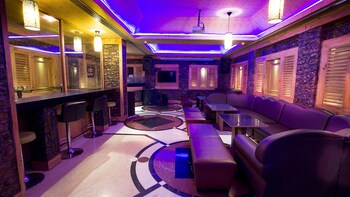 Hotel Bar