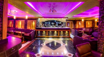 Hotel Bar