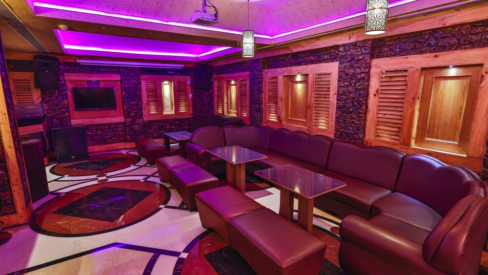 Hotel Bar