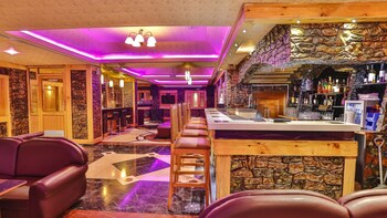 Hotel Bar