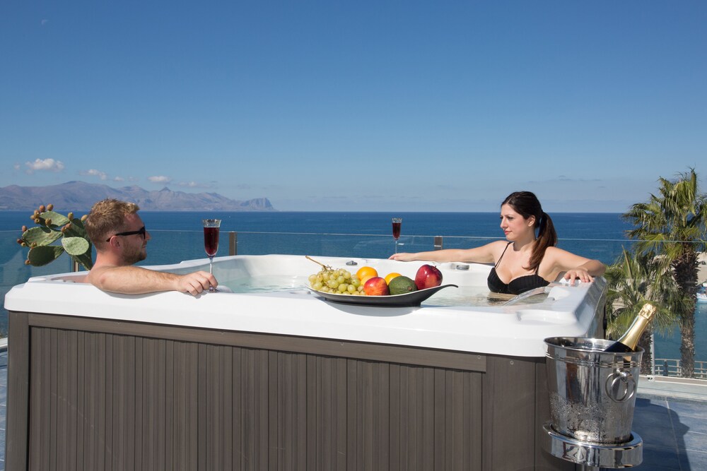 Jetted Tub