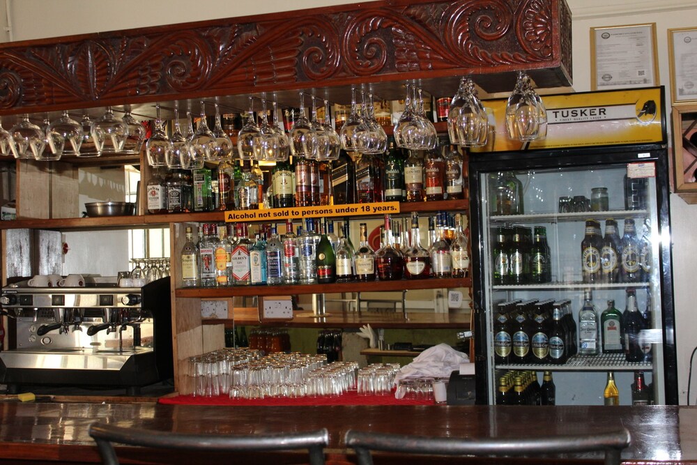Hotel Bar