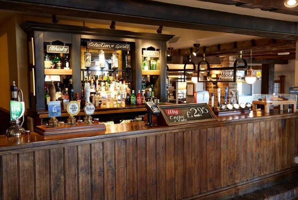 Hotel Bar