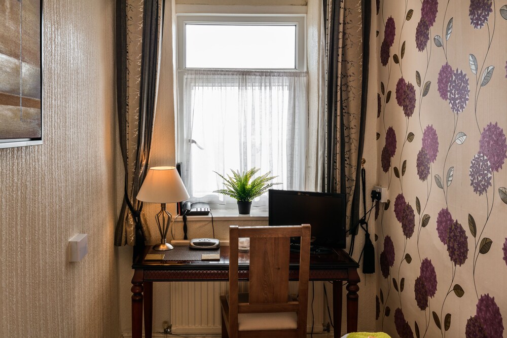 In-Room Business Center