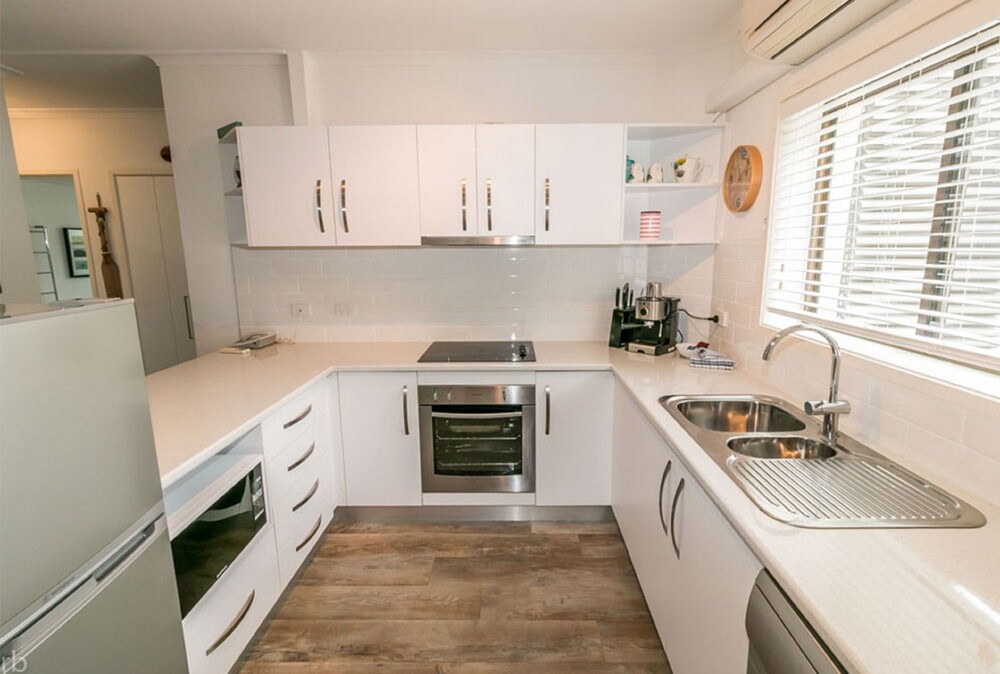 1 Bedroom Garden Apartment - In-Room Kitchen