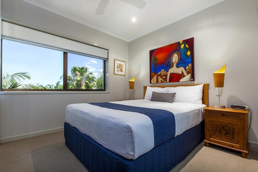 1 Bedroom Premium Marina Apartment - Guestroom