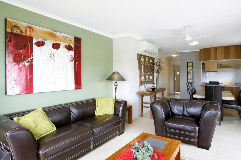2 Bedroom Premium Beachside Apartment - Living Area