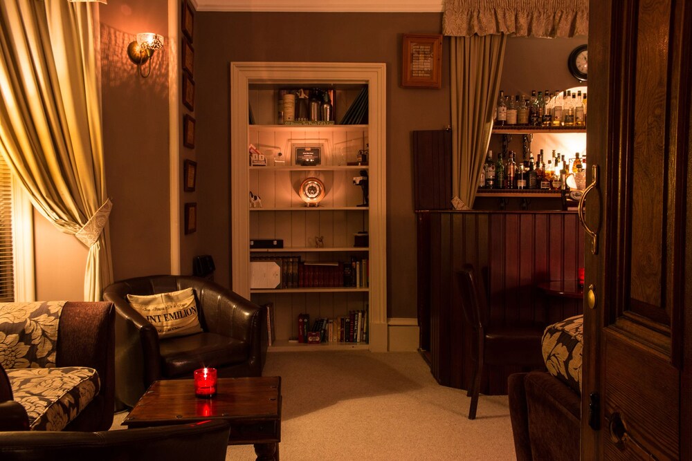 Hotel Bar