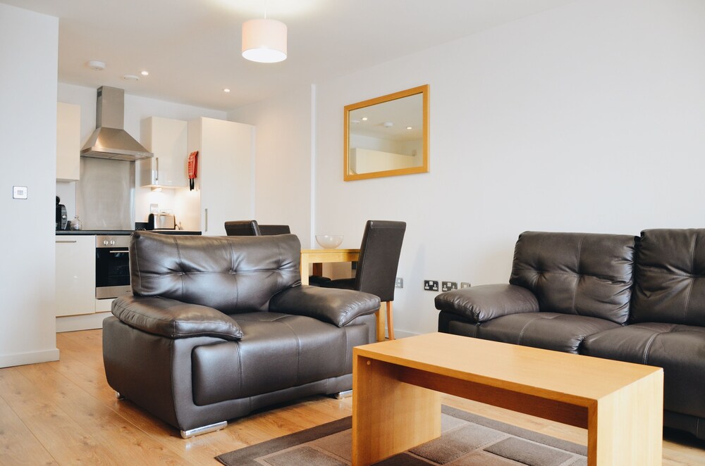 Apartment, 2 Bedrooms - Living Area