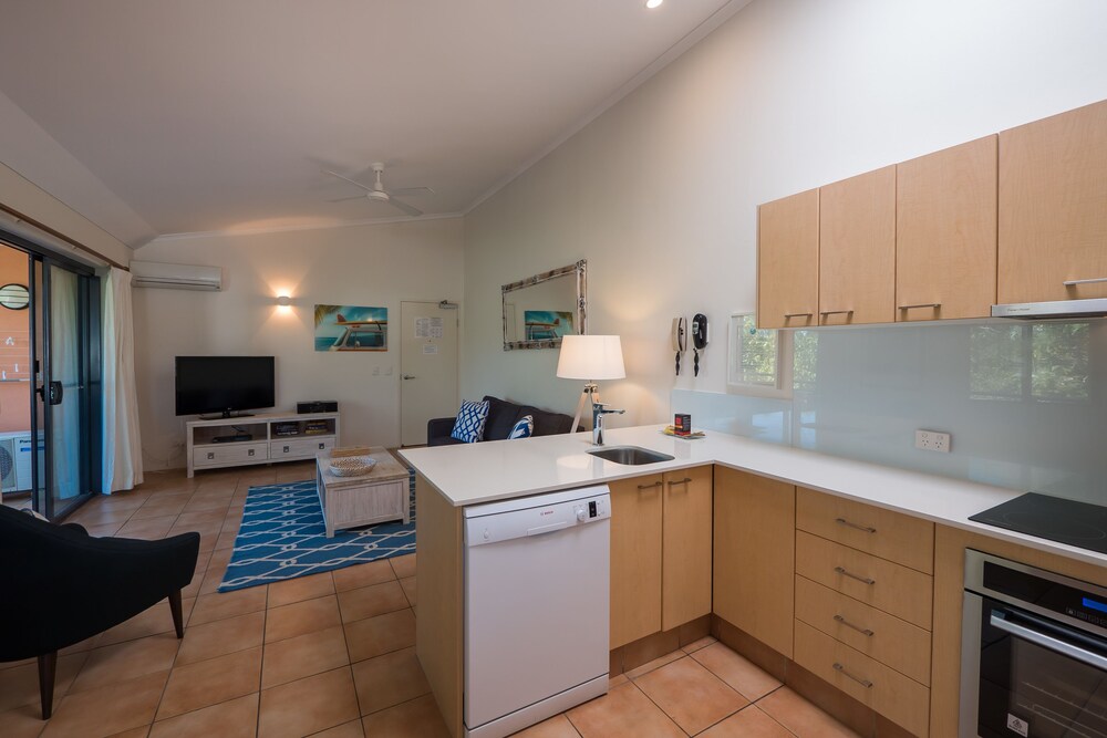 One Bedroom Superior - In-Room Kitchen