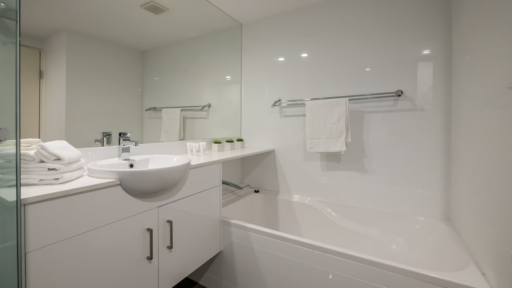 Two Bedroom Superior - Bathroom