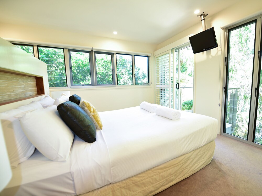 Penthouse (Bay) - Guestroom