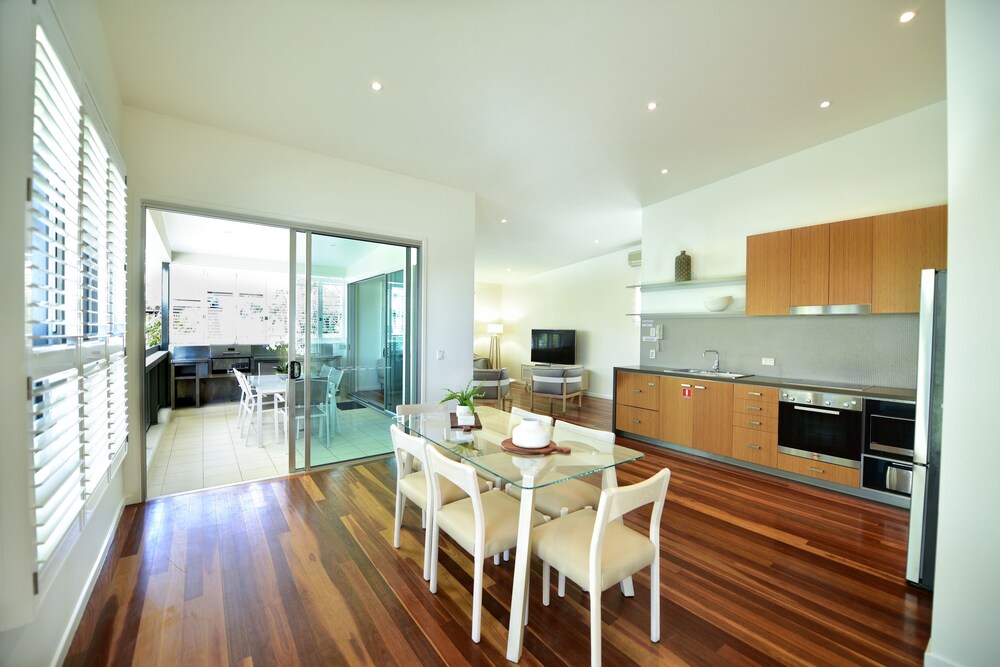 Penthouse, 3 Bedrooms - In-Room Dining