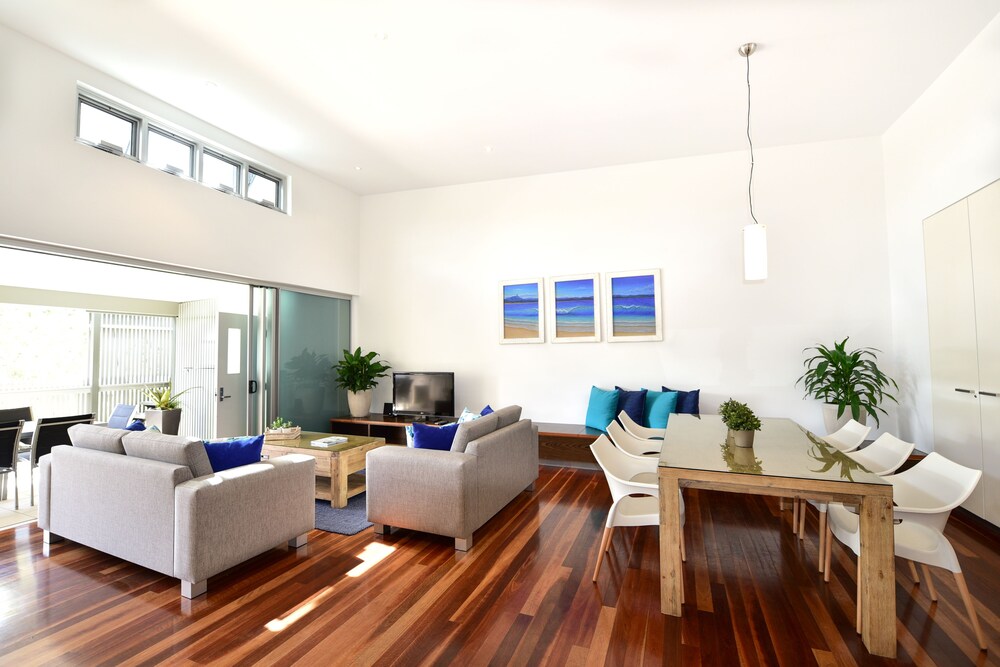 Villa, Terrace - Featured Image
