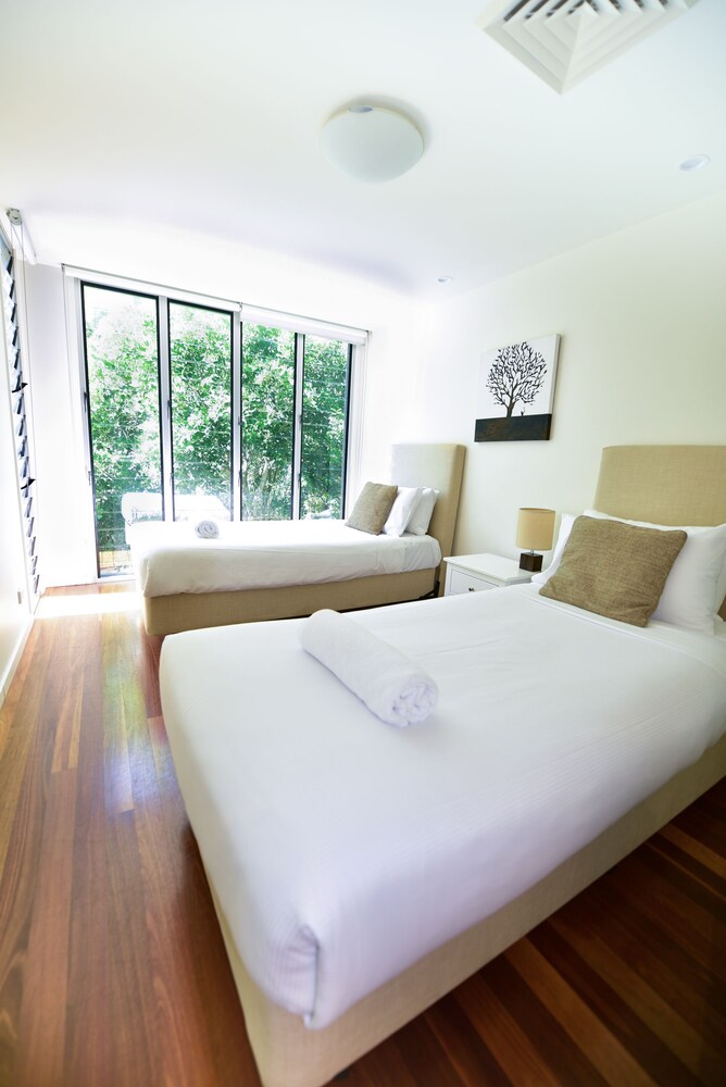 Penthouse (Bay) - Guestroom