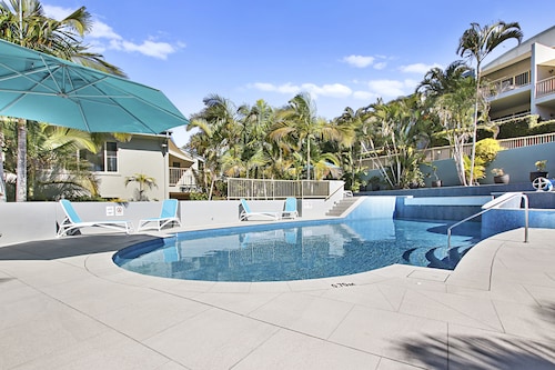 Lennox Beach Resort