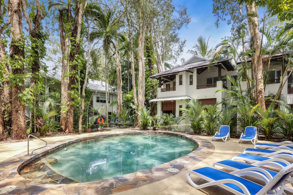 Indoor/Outdoor Pool