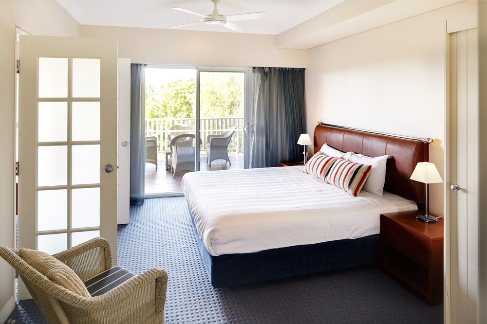Two Bedroom Apartment - Guestroom