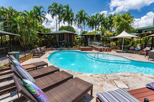 Palms City Resort