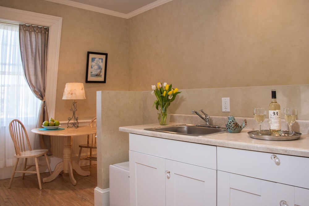In-Room Kitchenette
