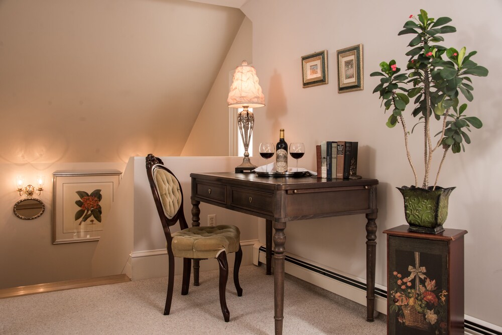 In-Room Business Center