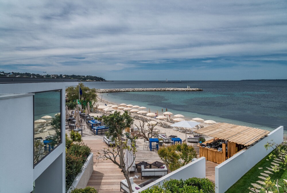 Beach/Ocean View