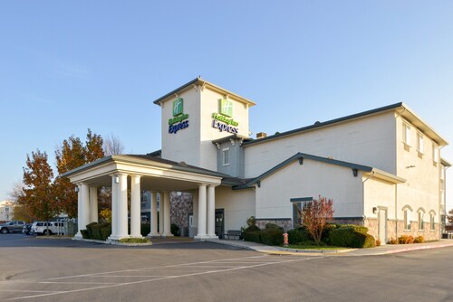 Holiday Inn Express Hotel & Suites Lodi, an IHG Hotel