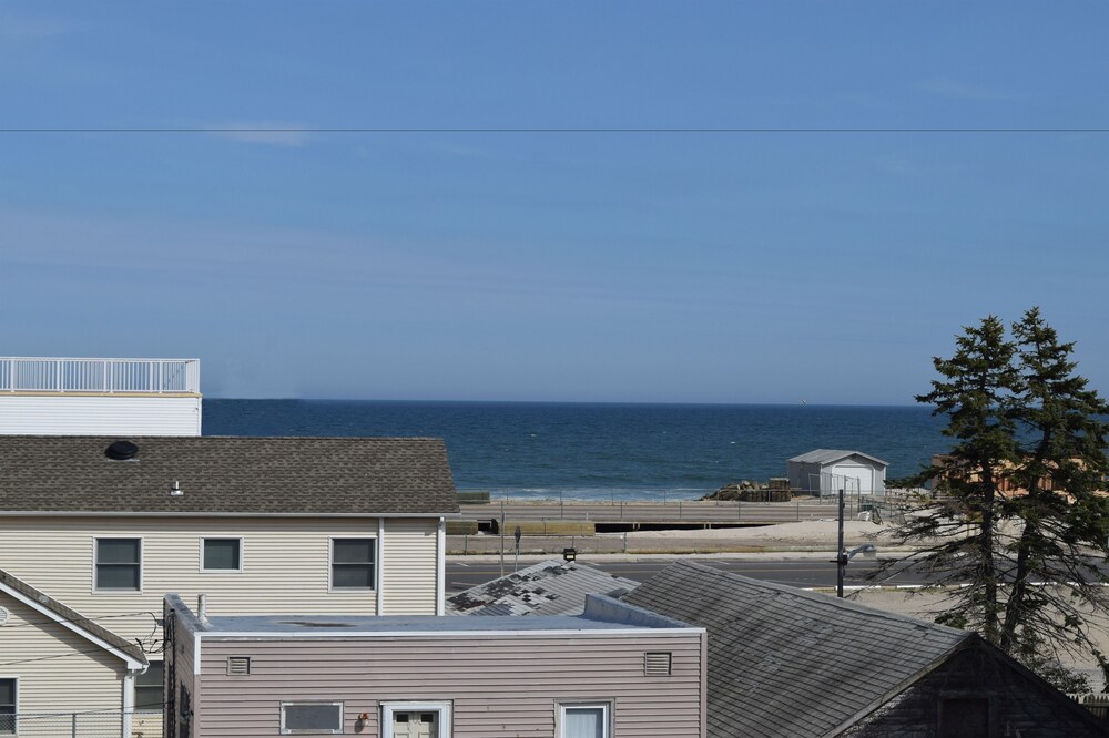 Beach/Ocean View