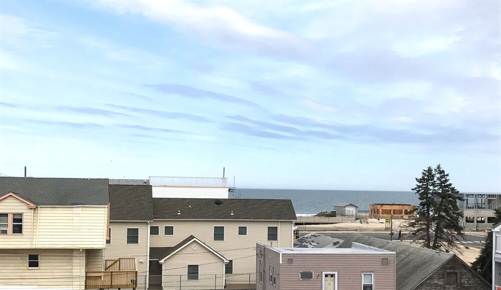 Beach/Ocean View